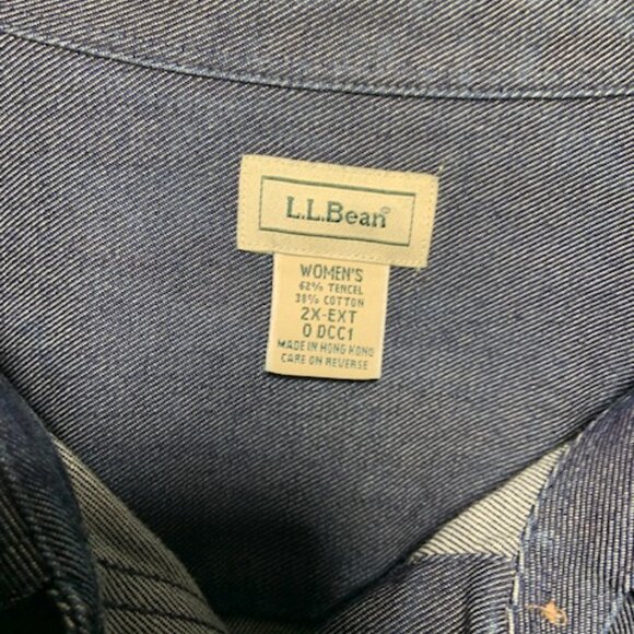 LL Bean Women Plus Gorpcore Tencel Blend Denim Button Down Cowgirl Shirt Size 2X - Picture 6 of 7